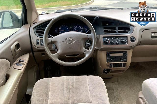 Used 2001 Toyota Sienna LE image 5