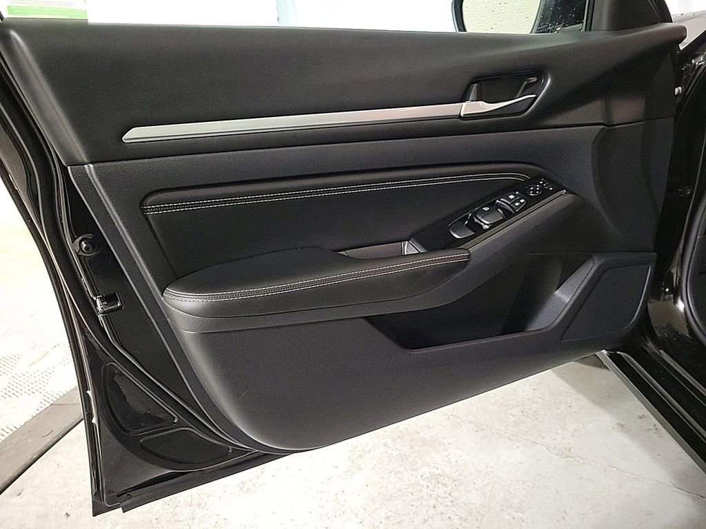 Used 2023 Nissan Altima 2.5 SL image 21