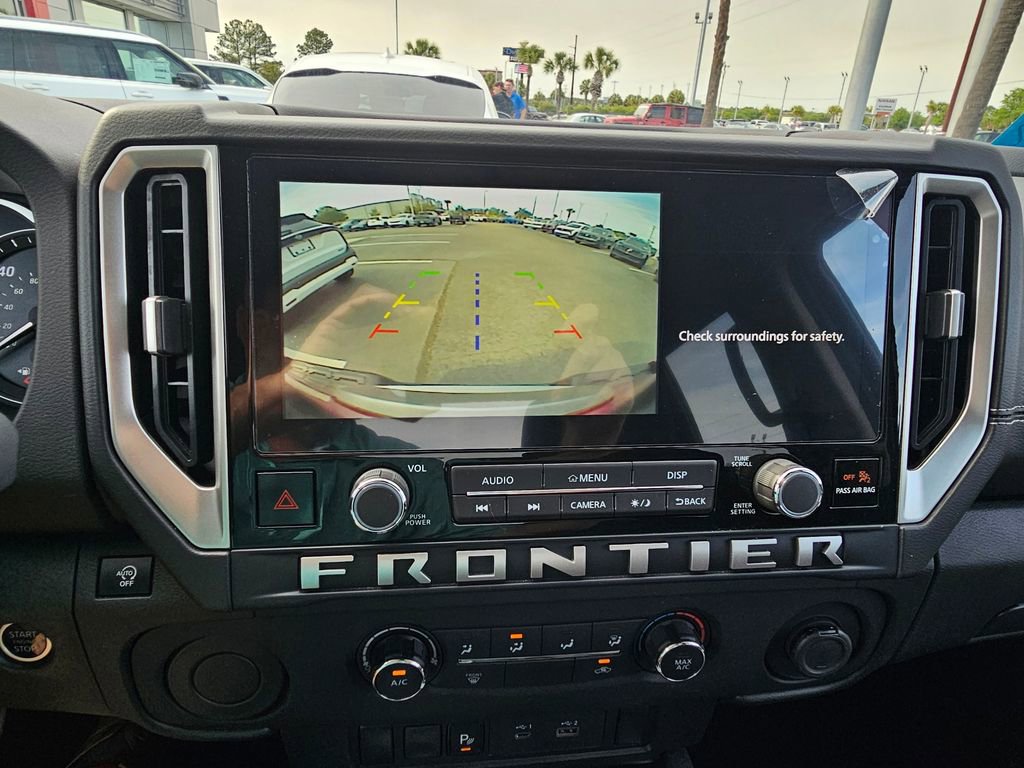 Used 2025 Nissan Frontier SV image 20