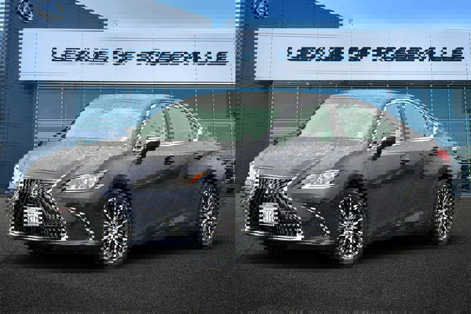 Used 2023 Lexus ES 350 w/ Luxury Package