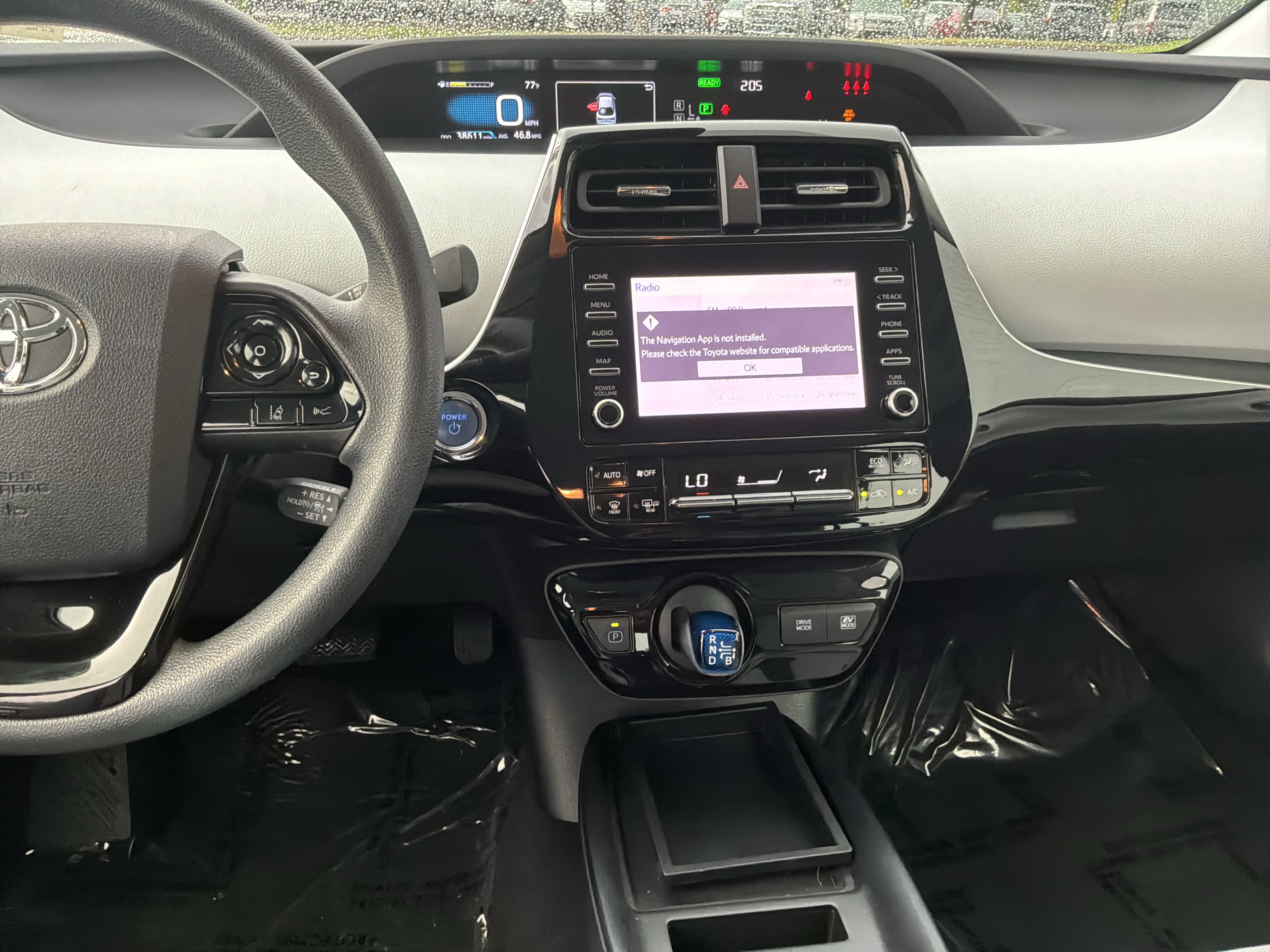 Used 2020 Toyota Prius LE AWD/4WD image 29