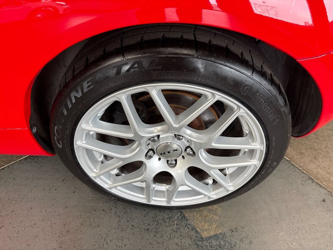 Used 2006 MAZDA MX-5 Miata Grand Touring RWD image 35