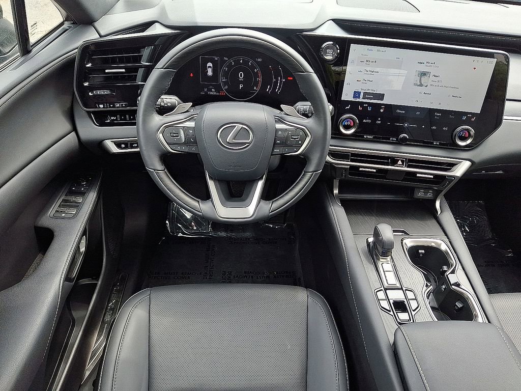 Used 2024 Lexus RX 350 Premium w/ Accessory Package AWD/4WD image 17