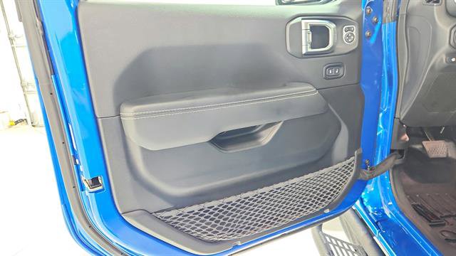 Used 2023 Jeep Wrangler Unlimited Sahara w/ Cold Weather Group image 20