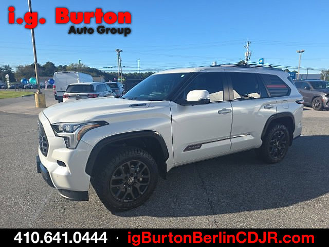 Used 2026 Toyota Sequoia Platinum AWD/4WD image 3