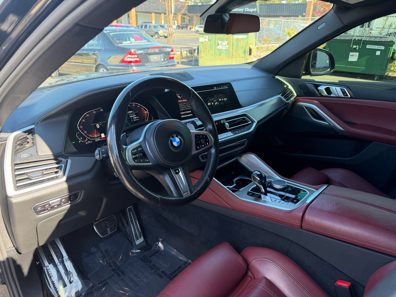 Used 2021 BMW X6 xDrive40i w/ Premium Essential Package image 11