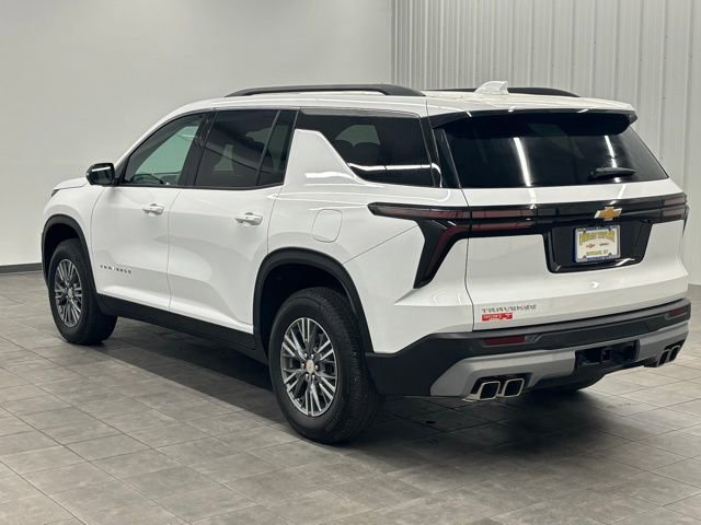 Used 2025 Chevrolet Traverse LT w/ Driver Confidence Package image 4