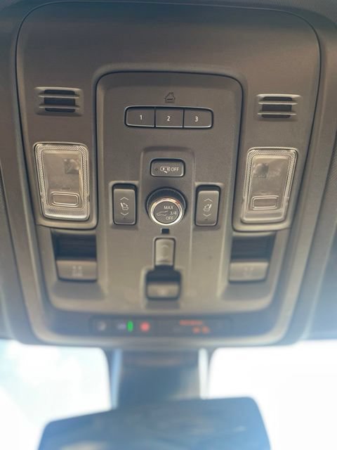 Used 2021 Chevrolet Suburban Premier w/ Texas Edition RWD image 36