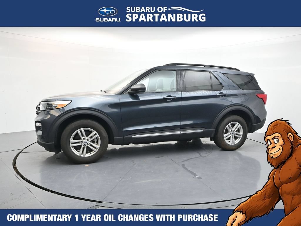 Used 2023 Ford Explorer XLT w/ Equipment Group 202A AWD/4WD image 4