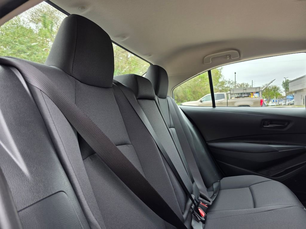 Used 2026 Toyota Corolla LE image 18