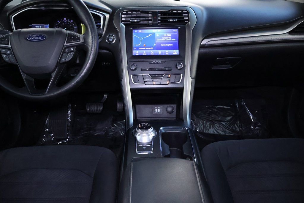Used 2019 Ford Fusion SE image 20