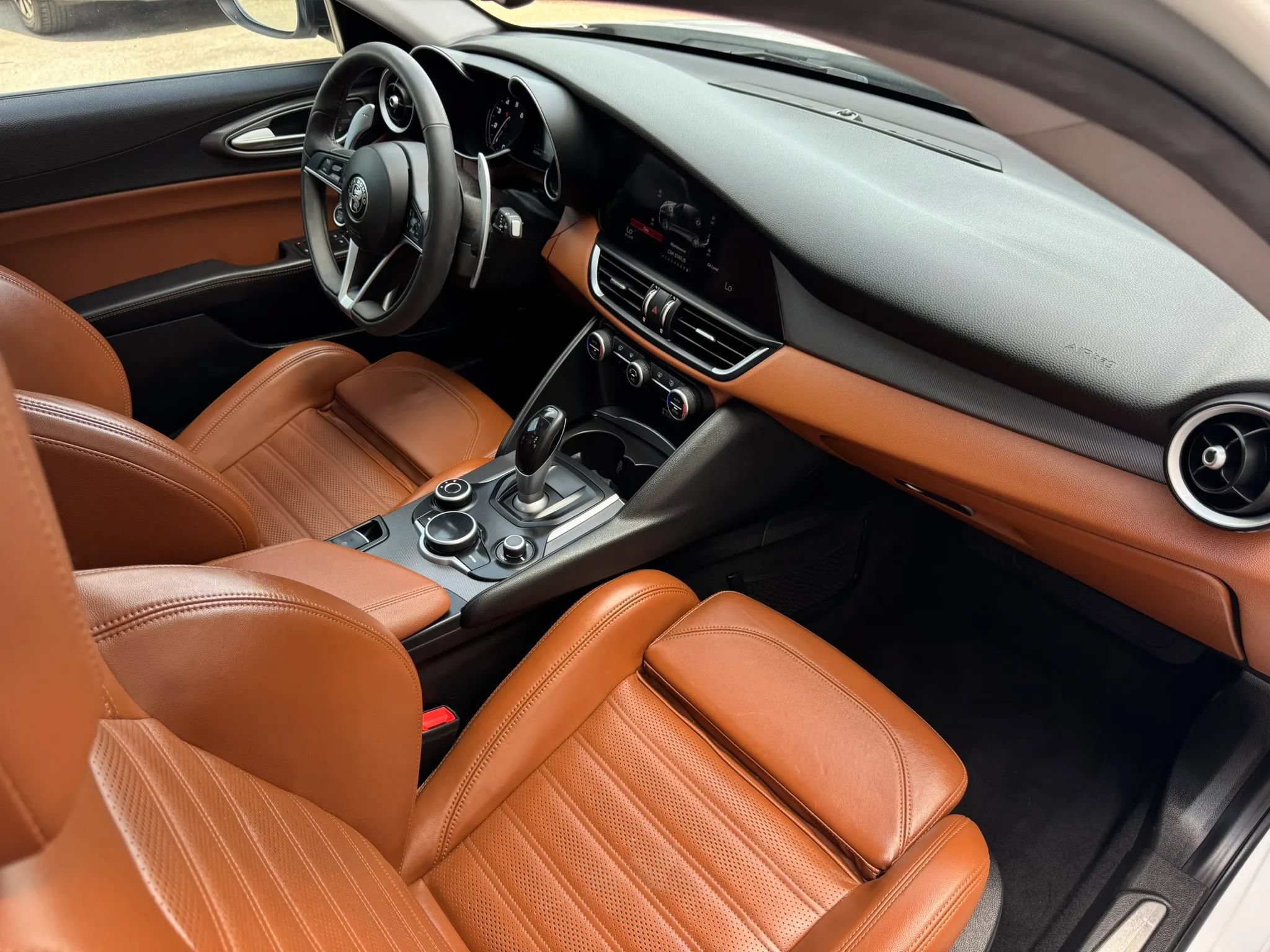 Used 2019 Alfa Romeo Giulia Ti Sport w/ Quick Order Package 22U Sport RWD image 21