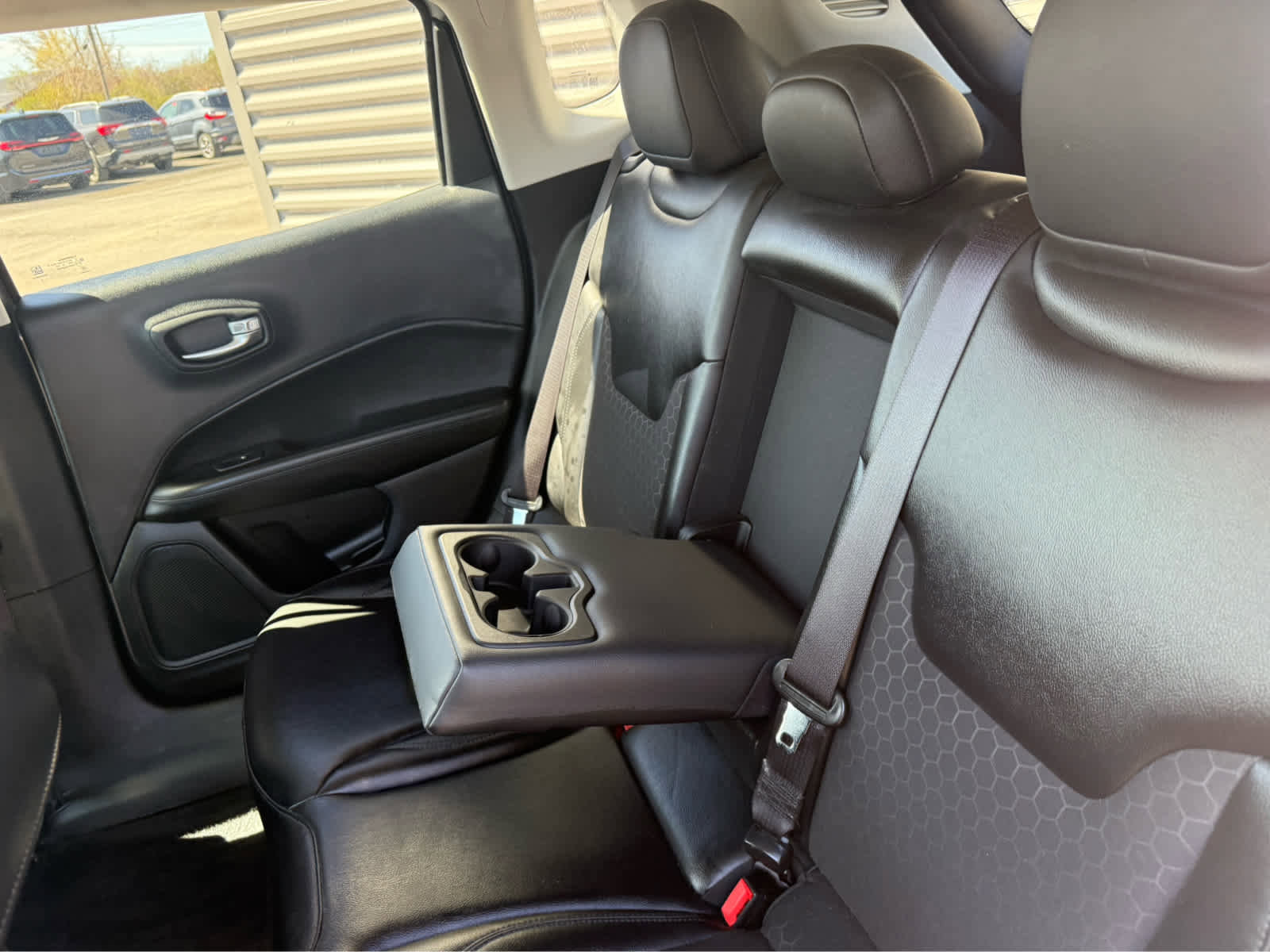 Used 2018 Jeep Compass Latitude AWD/4WD image 15
