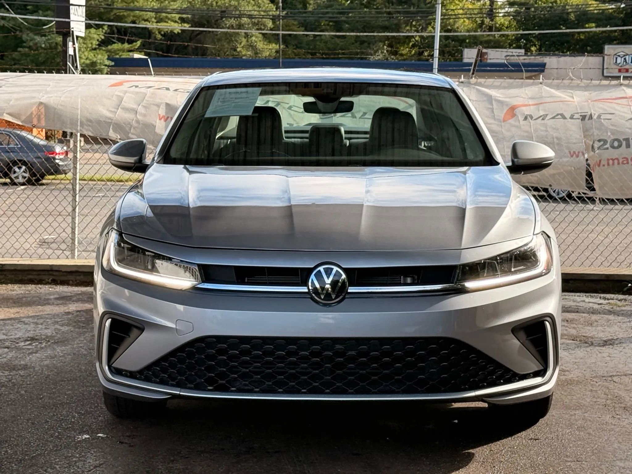 Used 2025 Volkswagen Jetta SE image 54