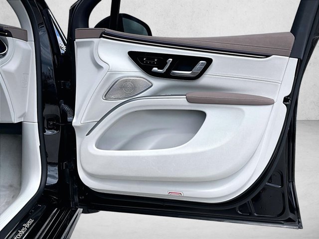 Certified 2023 Mercedes-Benz EQS 580 4MATIC SUV image 18