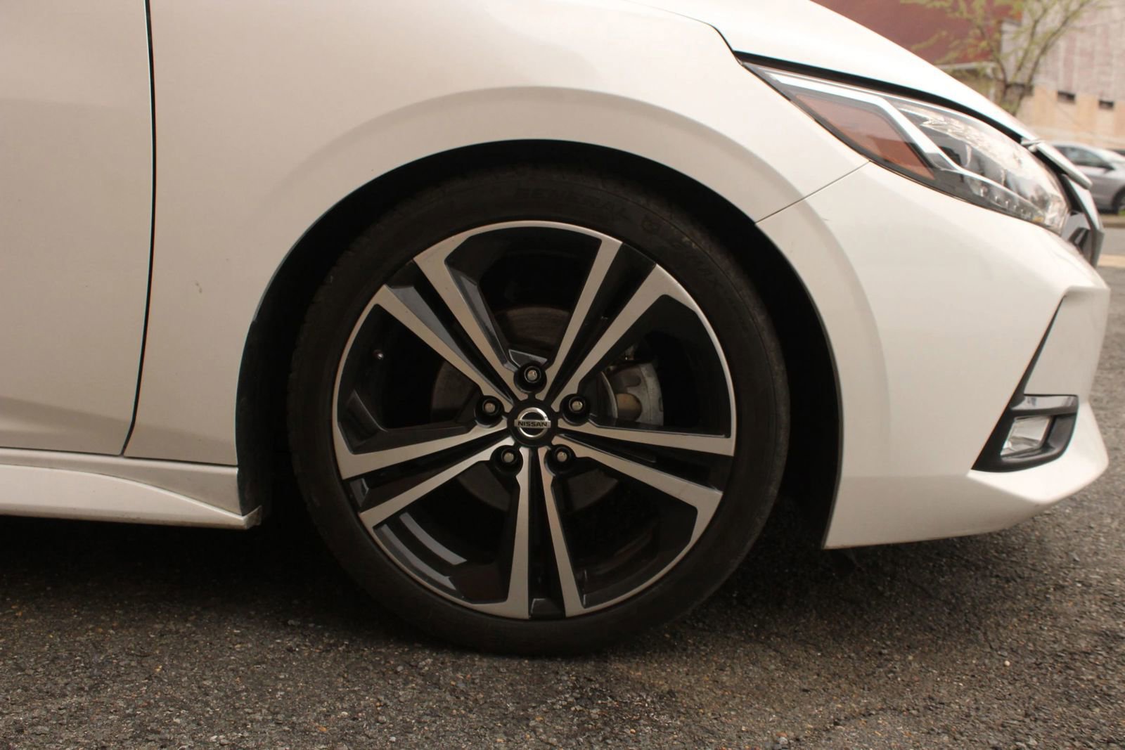 Used 2021 Nissan Sentra SR w/ SR Premium Package FWD image 5