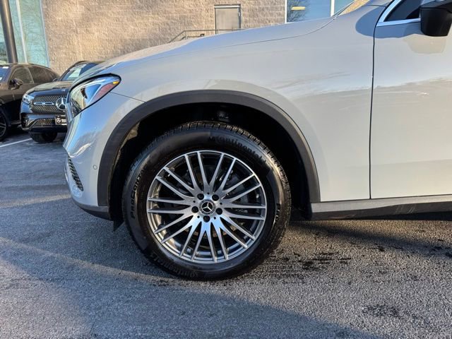 Used 2026 Mercedes-Benz GLC 300 4MATIC image 9