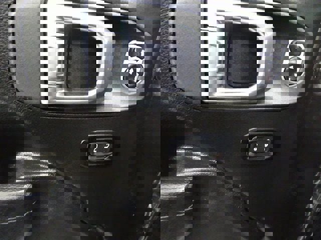 Certified 2024 Jeep Wrangler Unlimited Rubicon w/ Capability Package image 3