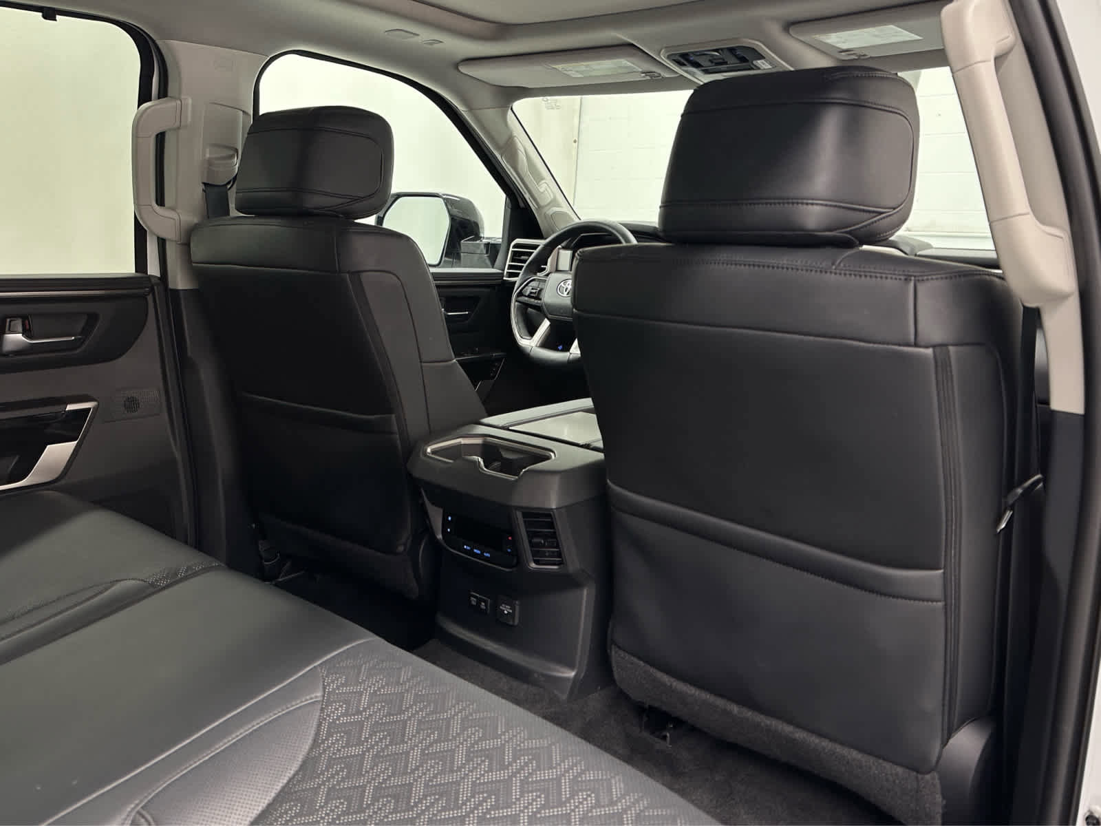 Used 2024 Toyota Sequoia Limited w/ TRD Off-Road Package AWD/4WD image 21