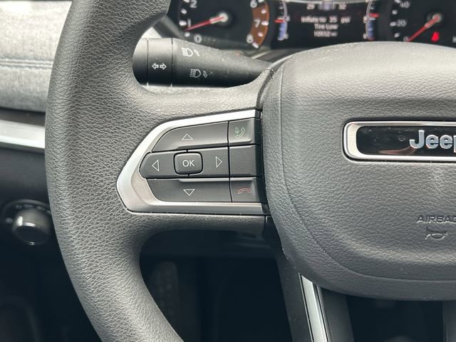 Used 2025 Jeep Compass Sport image 15