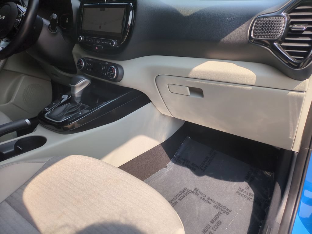 Used 2024 Kia Soul EX FWD image 19