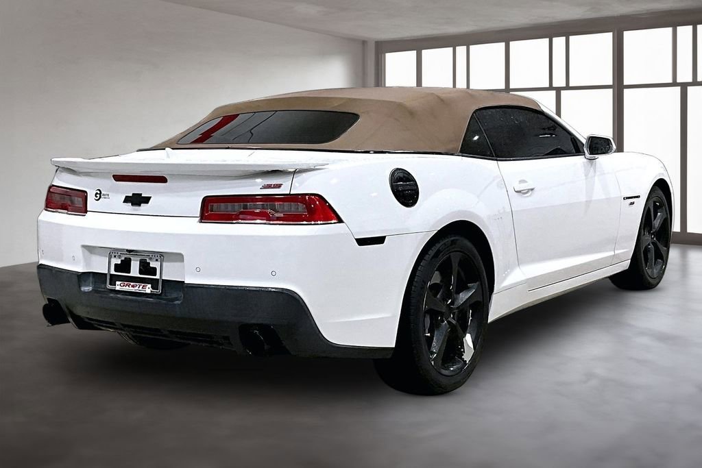 Used 2015 Chevrolet Camaro SS w/ RS Package RWD image 2