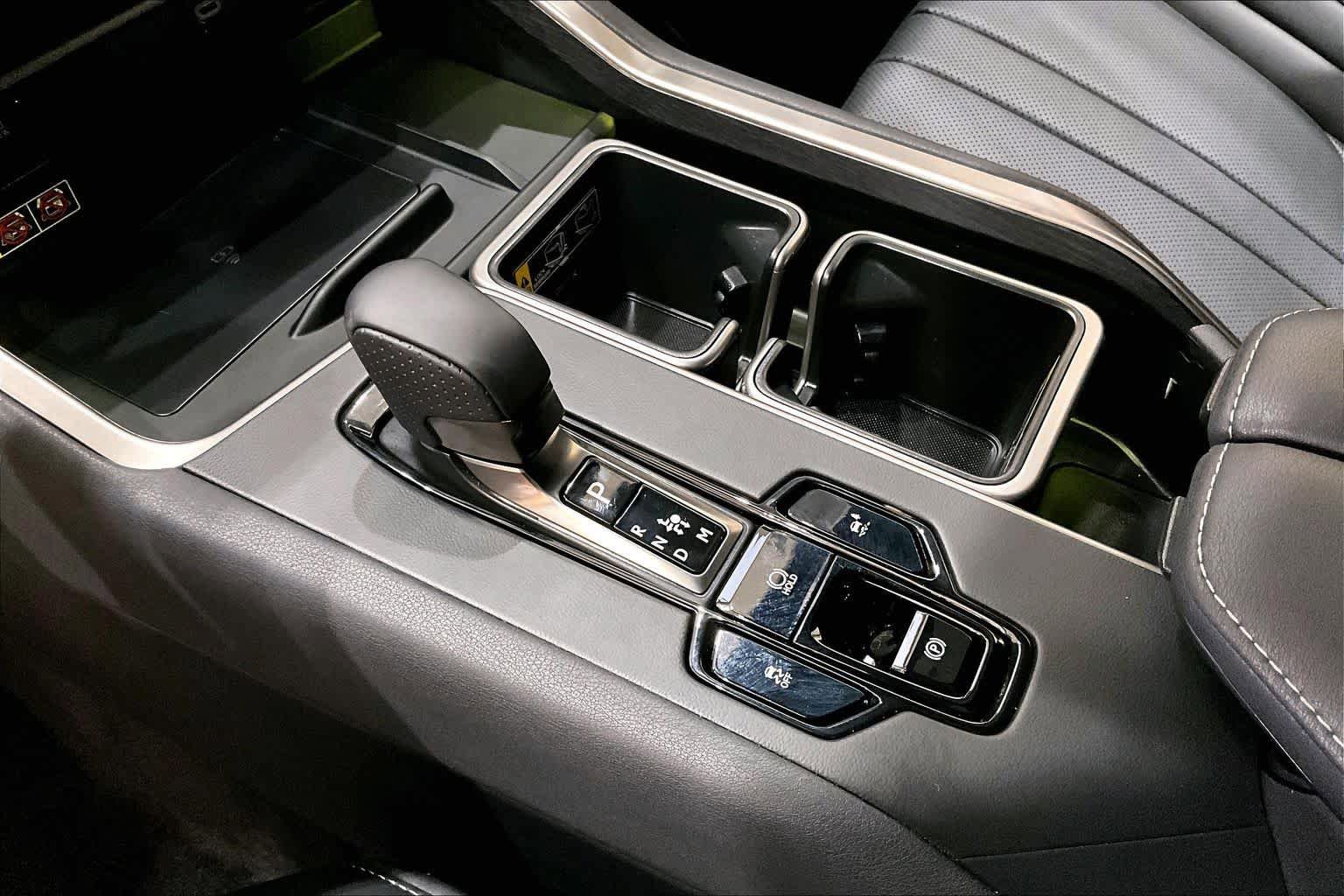 Used 2025 Lexus TX 500h AWD w/ Technology Package image 15