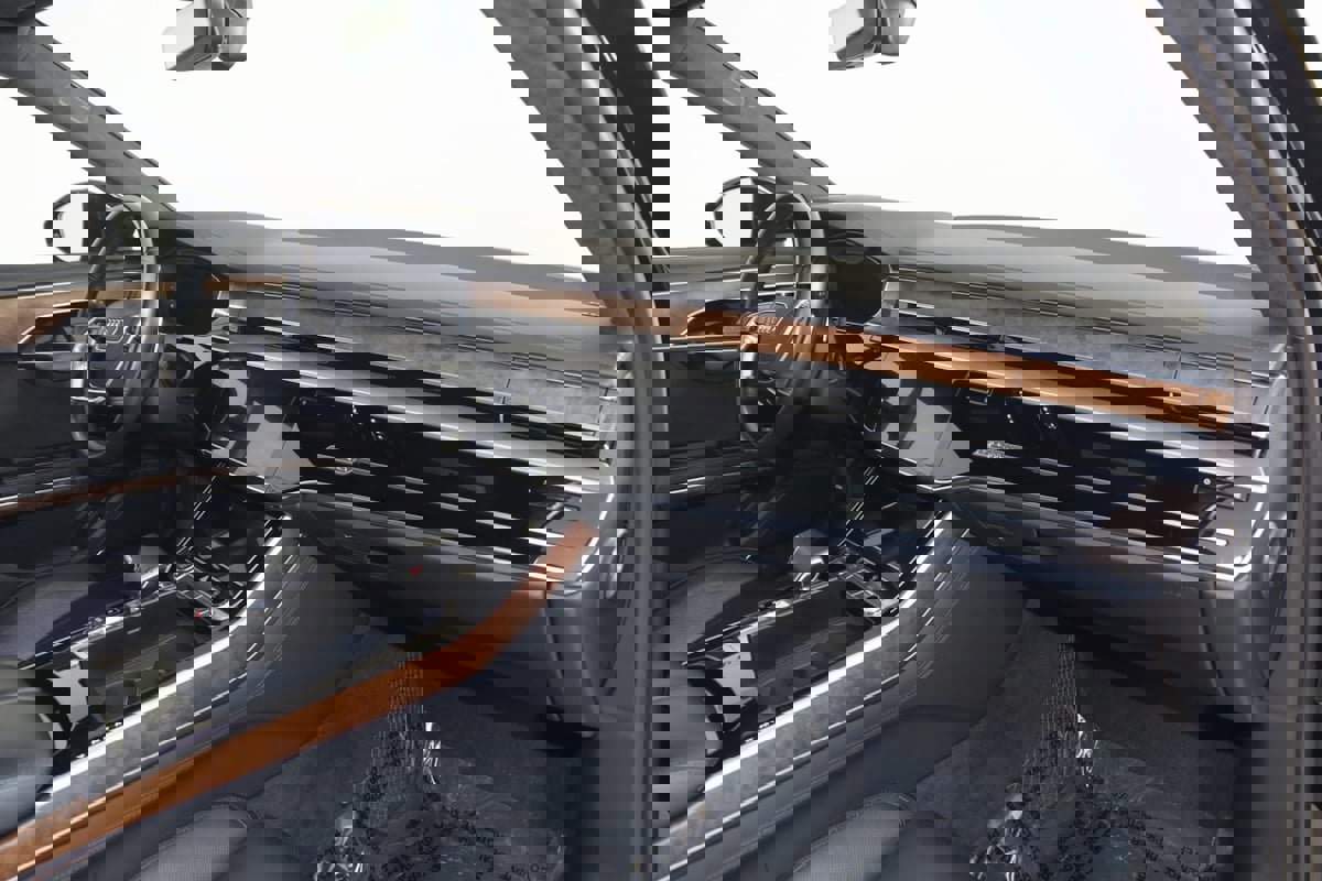 Used 2020 Audi A8 L 4.0T w/ Sport Plus Package image 50