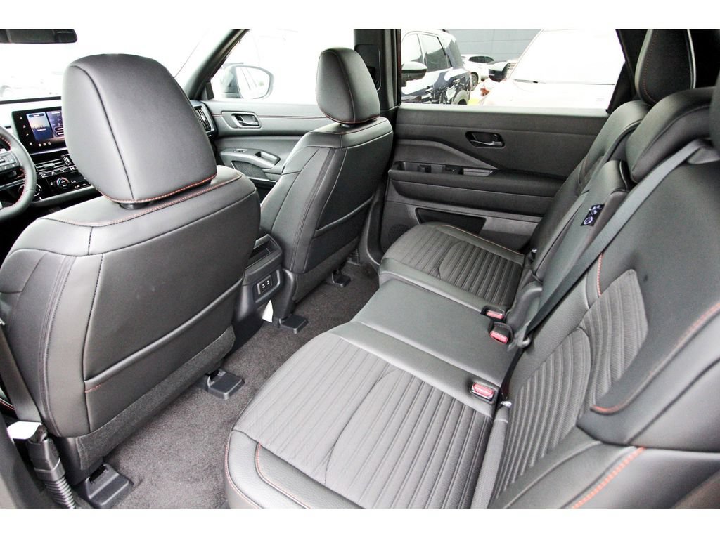 New 2026 Nissan Pathfinder Rock Creek AWD/4WD image 12