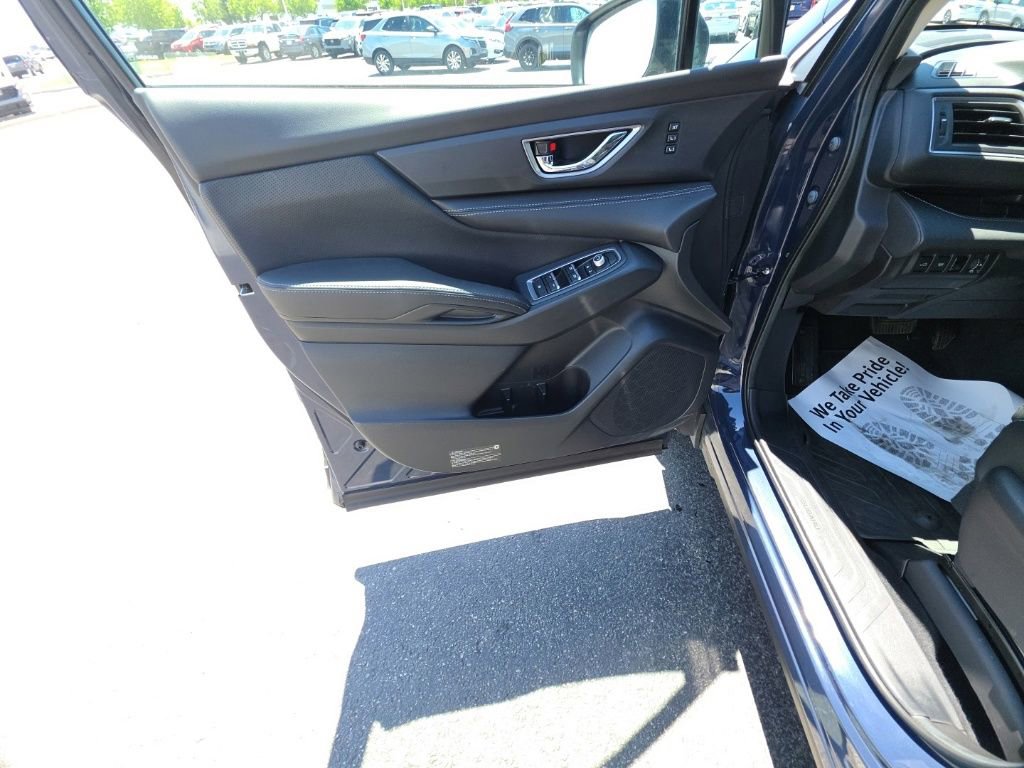 Used 2023 Subaru Ascent Limited AWD/4WD image 13