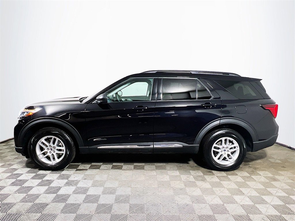 Used 2025 Ford Explorer Active image 5