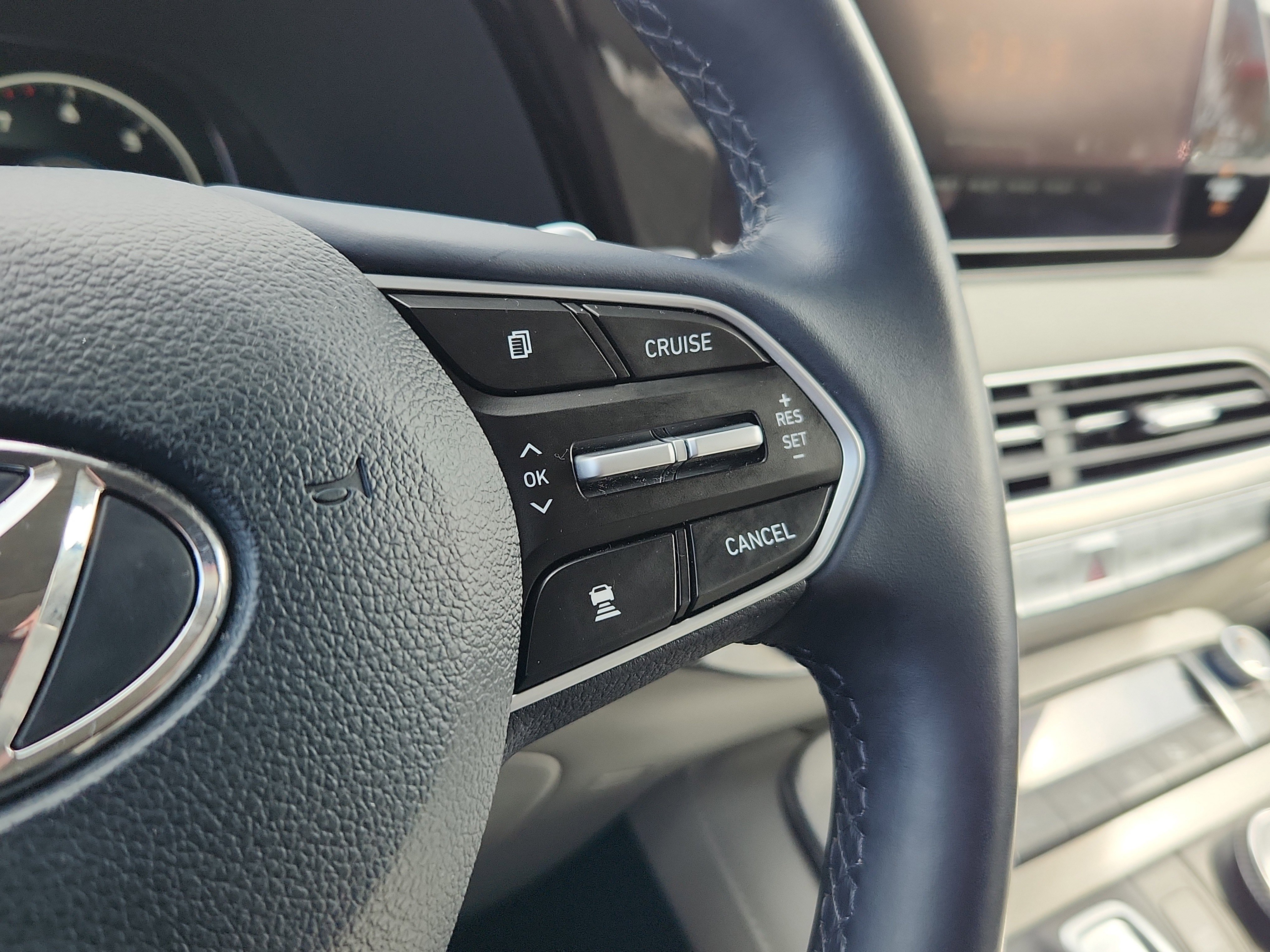 Used 2022 Hyundai Palisade Limited image 18