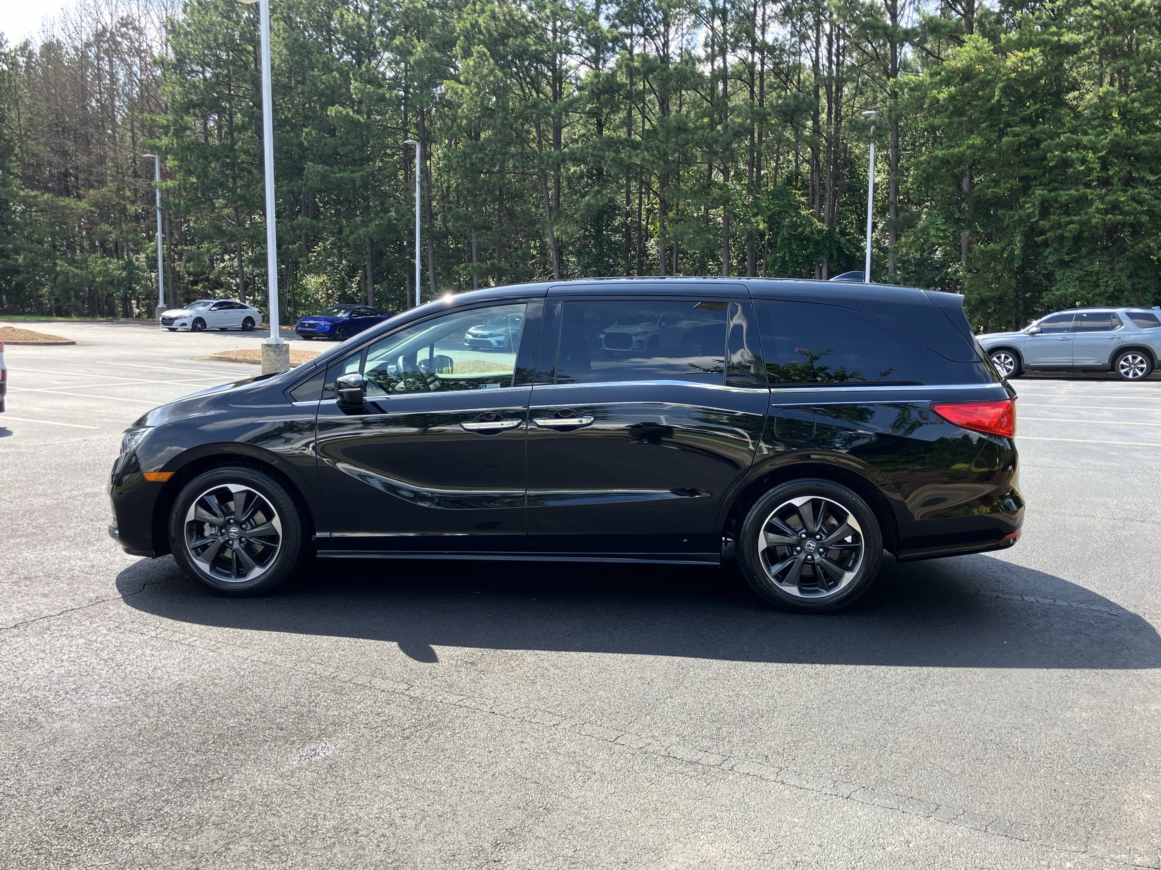 Certified 2024 Honda Odyssey Elite image 7