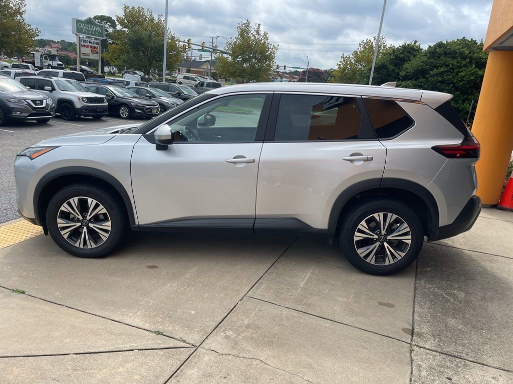 Used 2023 Nissan Rogue SV image 7