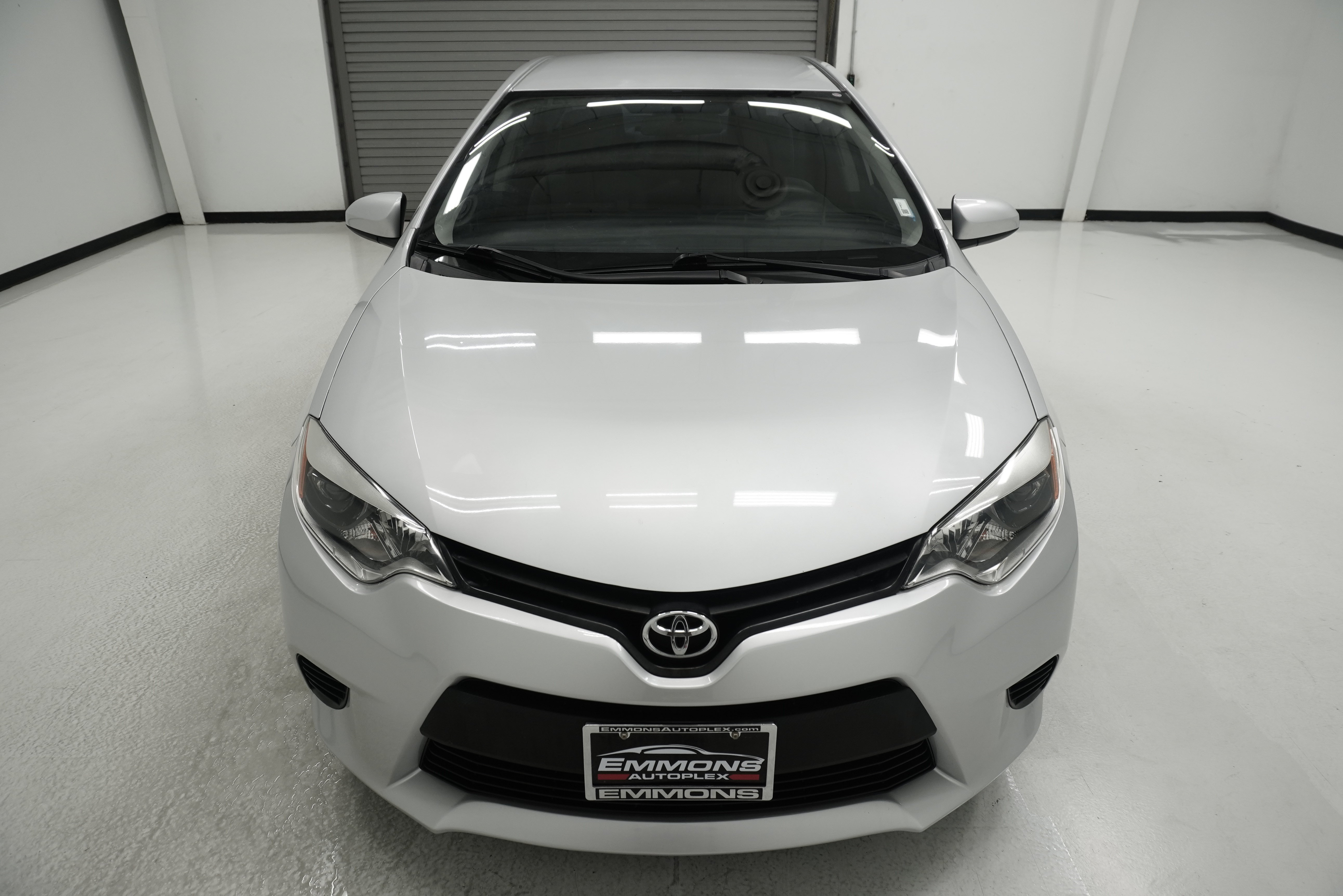 Used 2016 Toyota Corolla L FWD image 2