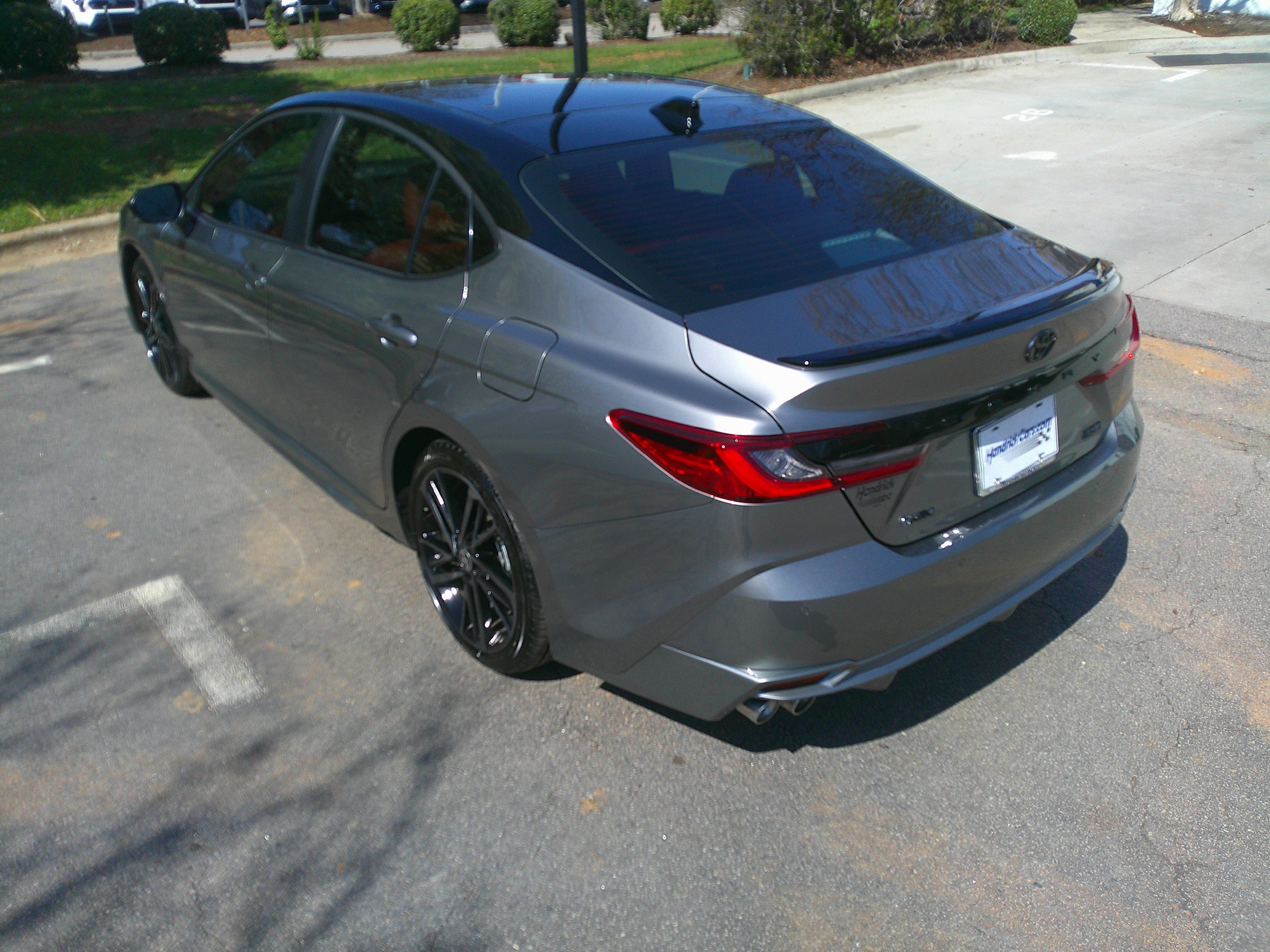 Used 2025 Toyota Camry XSE w/ Premium Plus Package image 9