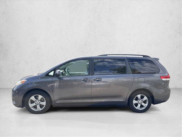 Used 2013 Toyota Sienna LE w/ Towing Pkg FWD image 8