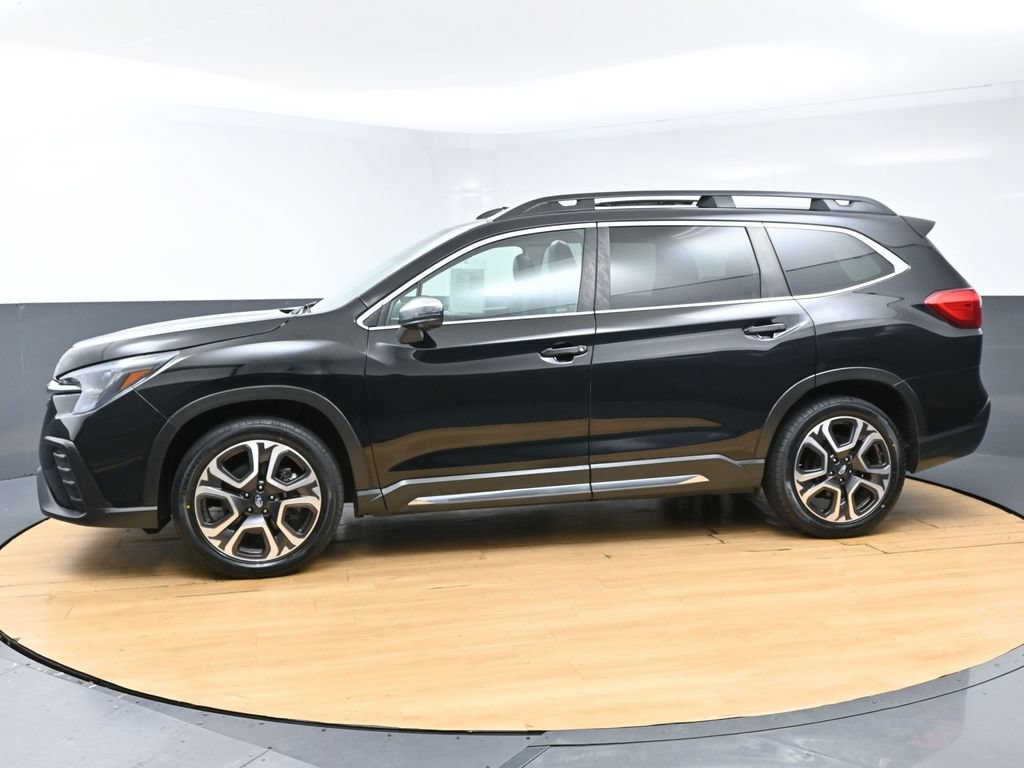Used 2023 Subaru Ascent Limited w/ Technology Package AWD/4WD image 6