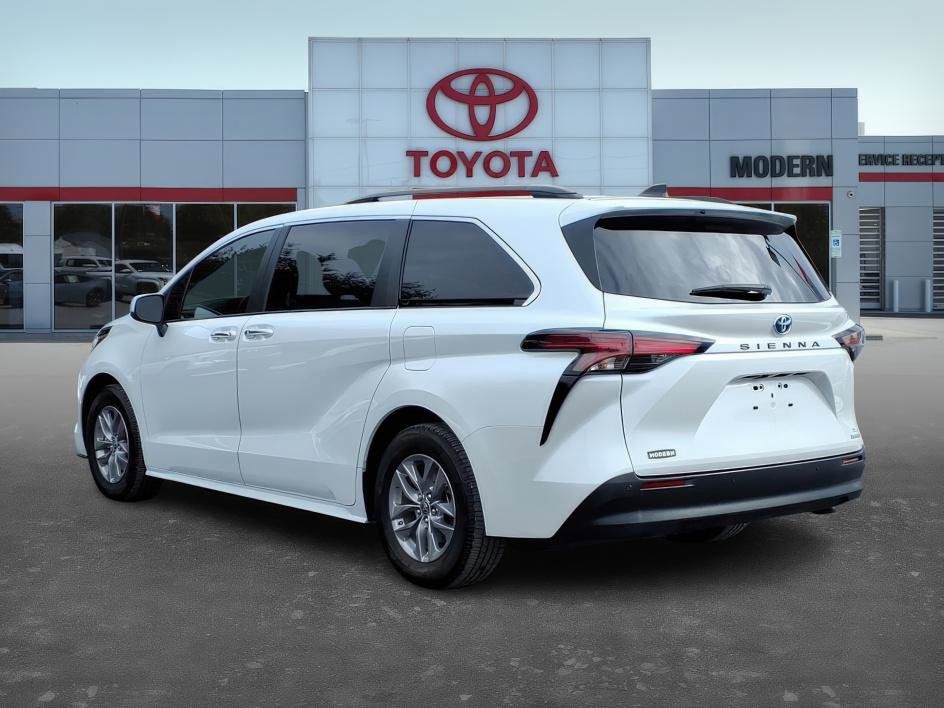 Certified 2022 Toyota Sienna XLE w/ XLE Plus Package image 7