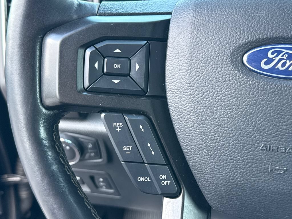 Used 2019 Ford Expedition Limited w/ Equipment Group 301A AWD/4WD image 17
