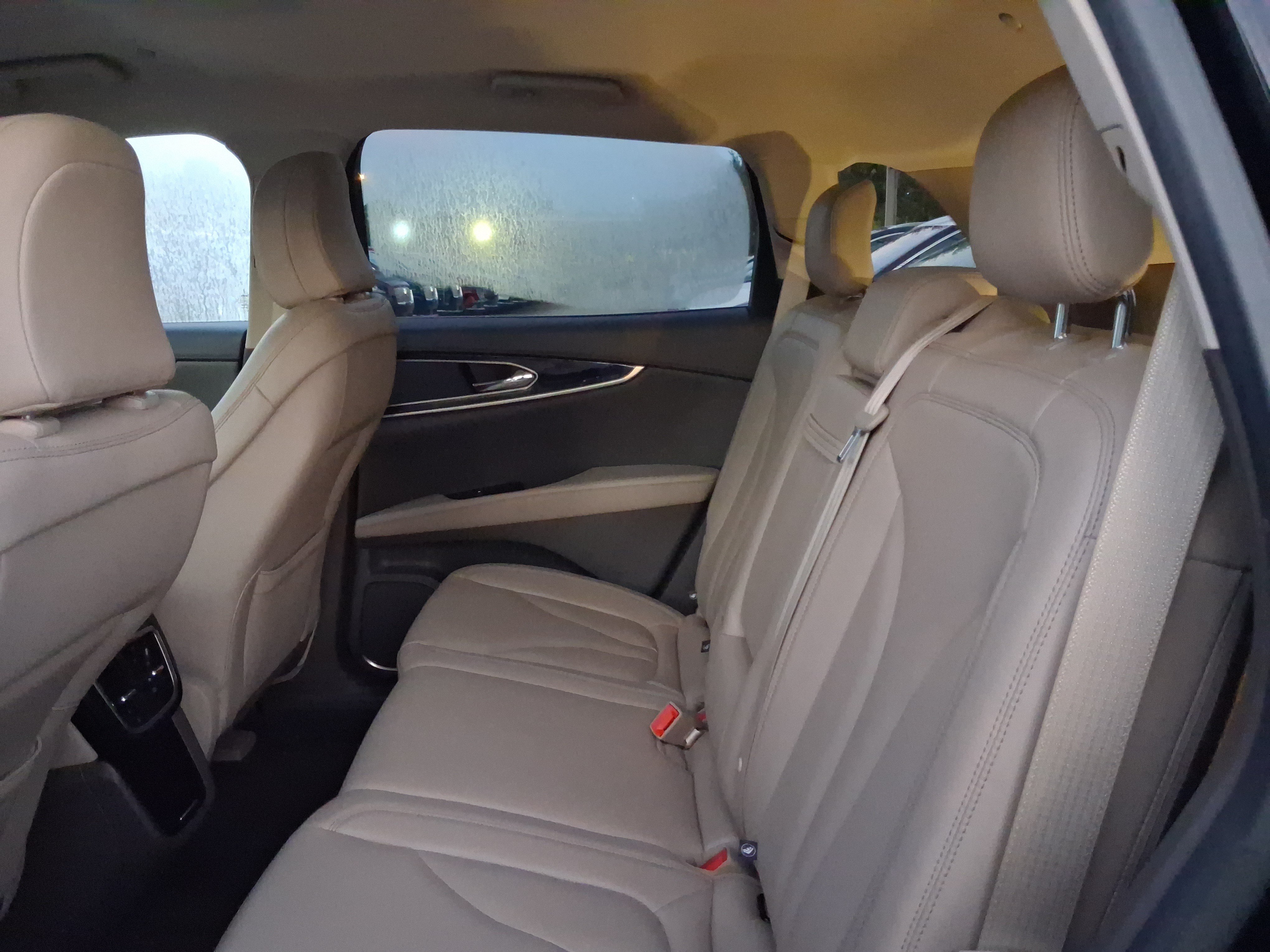 Used 2023 Lincoln Nautilus AWD image 6