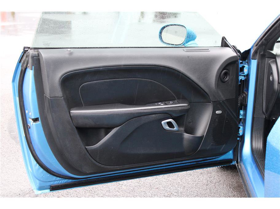 Used 2015 Dodge Challenger SXT Plus image 8