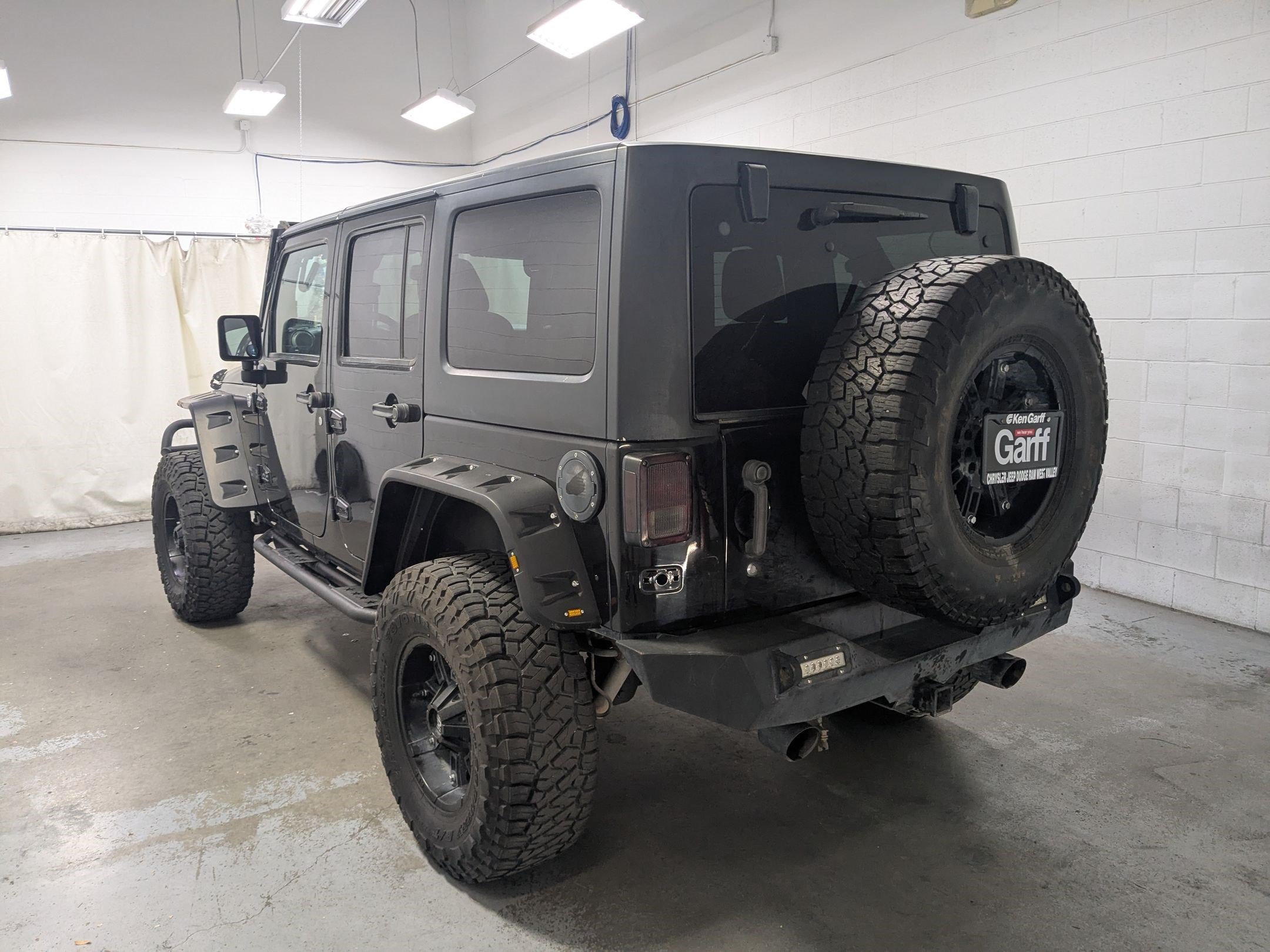 Used 2015 Jeep Wrangler Unlimited Sport w/ Quick Order Package 24S AWD/4WD image 9