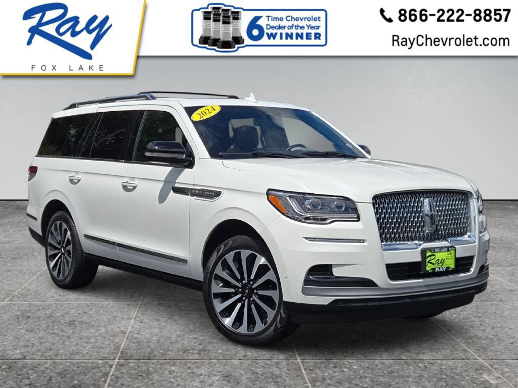 Used 2024 Lincoln Navigator Reserve AWD/4WD image 1
