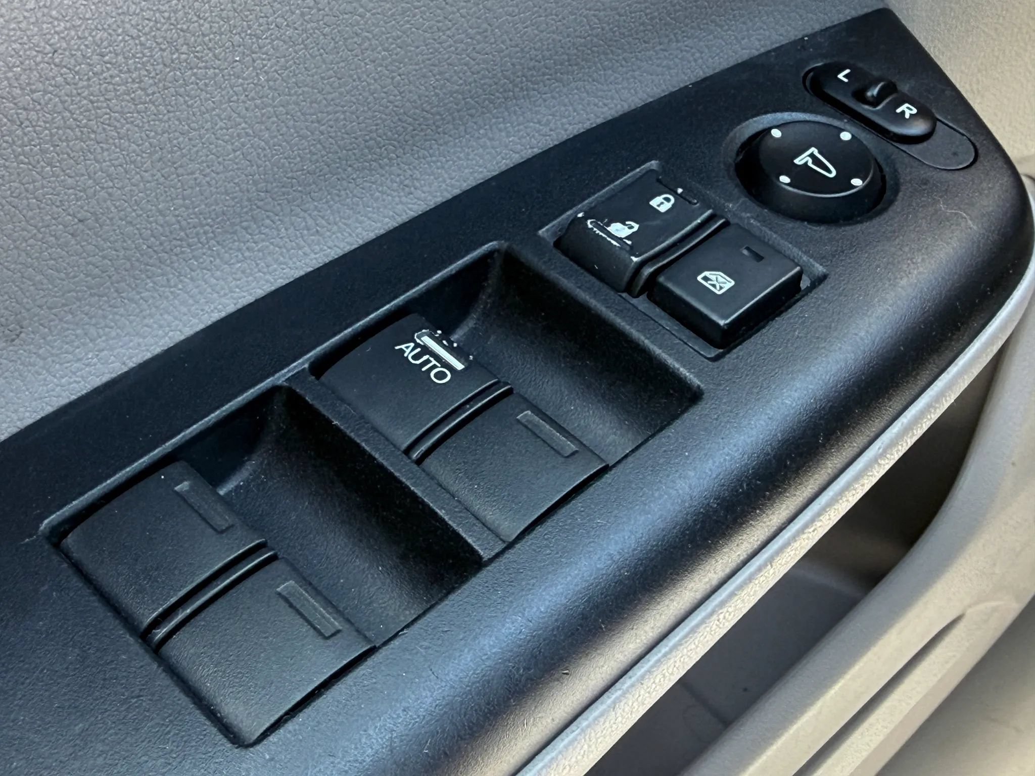Used 2012 Honda Civic LX image 23