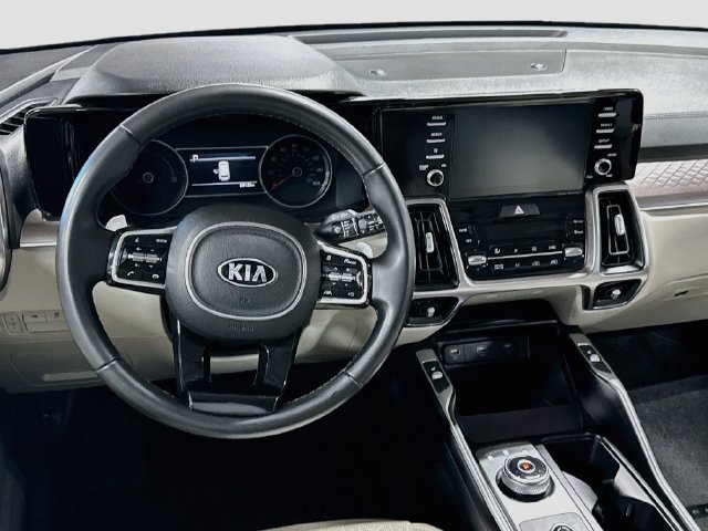 Certified 2021 Kia Sorento S FWD image 19