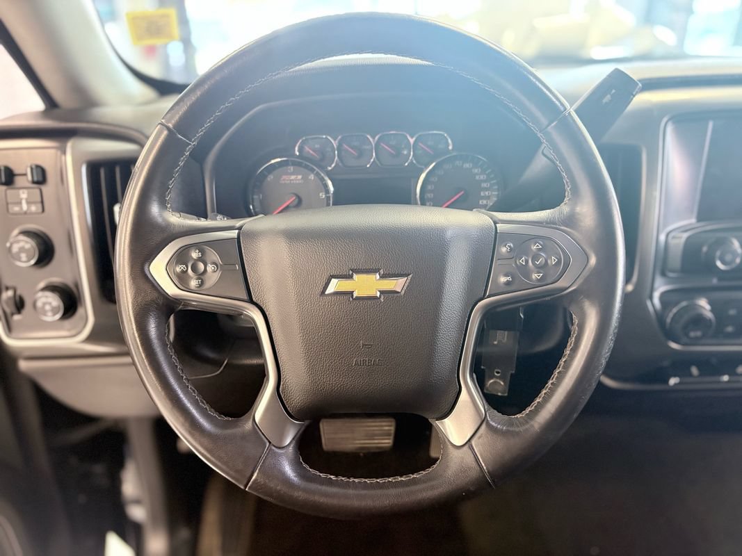 Used 2017 Chevrolet Silverado 1500 LT w/ Midnight Edition AWD/4WD image 17