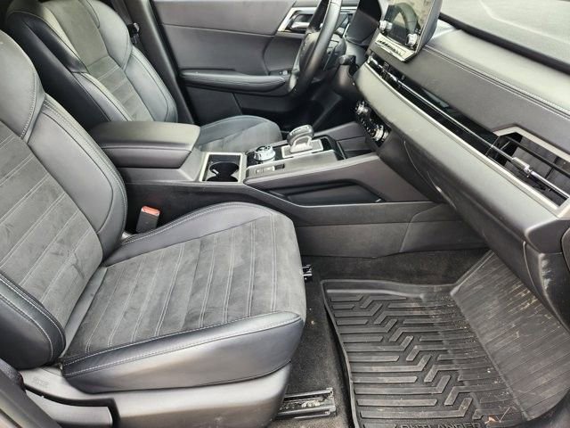 Used 2024 Mitsubishi Outlander SE FWD image 12