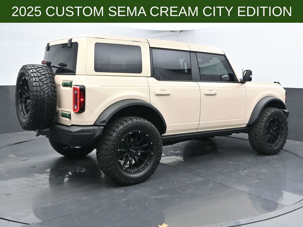 New 2025 Ford Bronco Badlands image 8