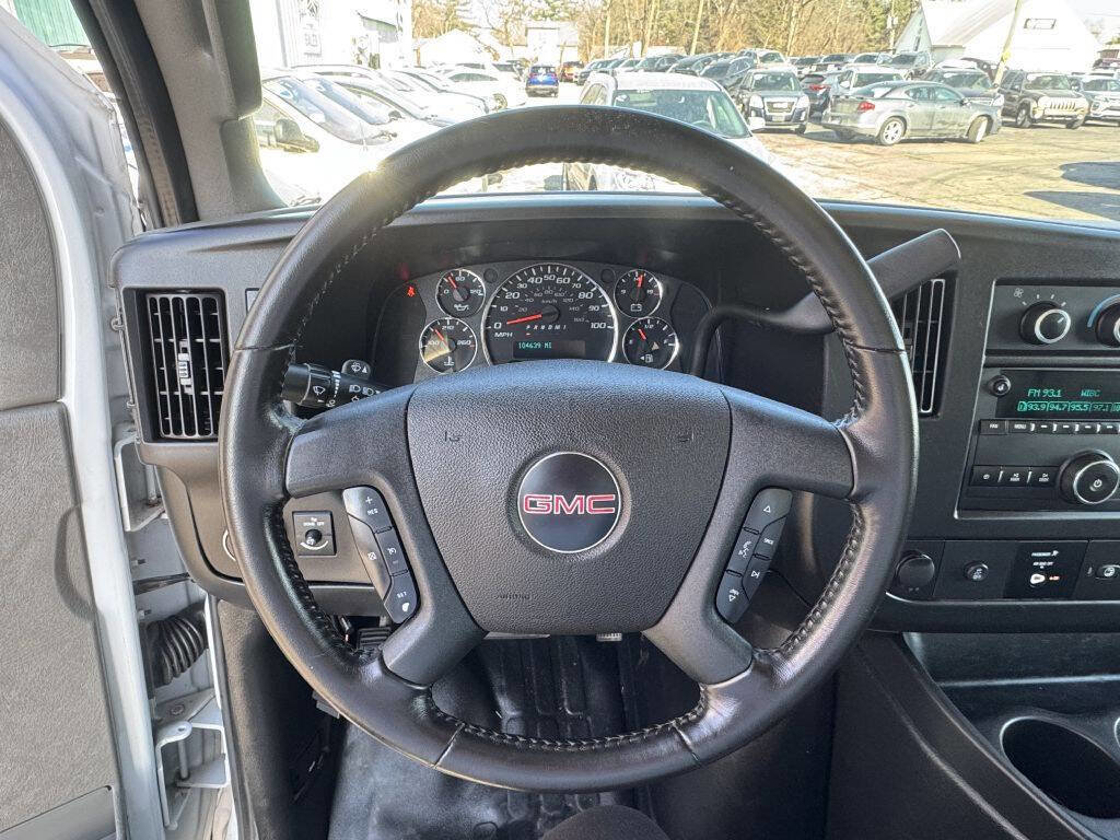 Used 2022 GMC Savana 3500 w/ Power Convenience Package image 7
